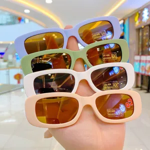 Lot de lunettes de soleil rectangulaires colorées pour enfants avec protection UV400
