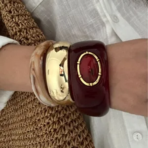 Vintage Klobige Offene Armreif Armbänder Für Damen Harz Eingelegter Imitierter Stein Retro Mode Handschmuck
