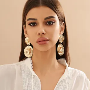 Vintage gold metal cowboy hat dangle earrings for women stylish western fashion jewelry