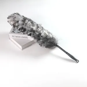 Mikrofaser Staubwedel für die Haushaltsreinigung, flexibler Griff, Staubentfernung, grau schwarz.