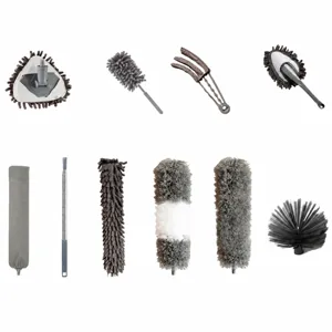 Set de 10 plumeros de limpieza con barra extensible y cabezales de microfibra para el hogar.