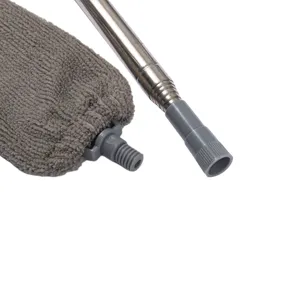 Cabezal de repuesto para plumero de microfibra extensible y mástil telescópico de acero.