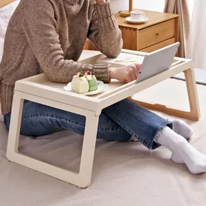 Kreativer tragbarer faltbarer Laptop-Betttisch zum Lernen und Essen in Cremeweiß