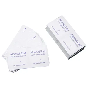 Sterile 70% Isopropyl-Alkohol-Pads zur Reinigung von Nägeln, Telefonen und Haut.