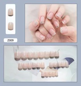 Faux ongles nude élégants avec paillettes argentées et strass, lot de 24 pièces