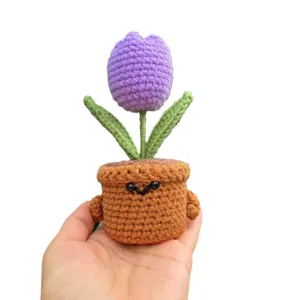 Handgemachte gehäkelte Tulpe in Topf für emotionale Unterstützung, schattiges bureaudecoratie cadeau.
