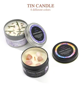 Candele profumate in scatola di metallo con cera di soia naturale per aromaterapia in casa.