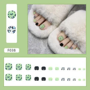 Leopardenmuster-Aufklebenägel für Fußnägel in Grün, Schwarz und Mintfarben Set