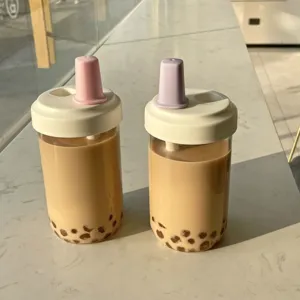 Bicchiere d'Acqua in Plastica Moderno Minimalista Grande Capacità Tumbler Con Cannuccia Portatile Antidrappo Tazza per Ufficio Casa