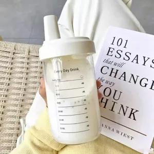 Minimalist high-capacity straw cup with time markings for bubble tea and milk tea