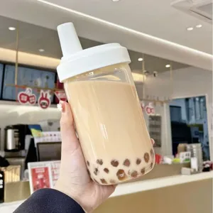 Bicchiere da tè boba in plastica trasparente con cannuccia e coperchio, capienza