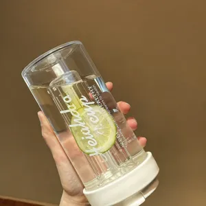 Bottiglia d'acqua portatile in plastica con cannuccia e infusore, a prova di perdite.