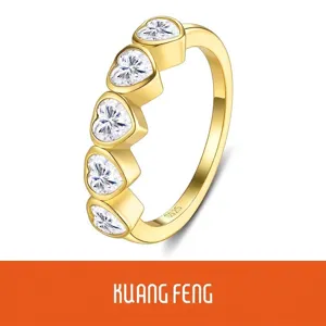 Bague en Argent Sterling 925 avec Moissanite en Forme de Cœur Design de Niche de Luxe Bague en Rangée pour Femme Bijoux Cadeau avec Certificat GRA