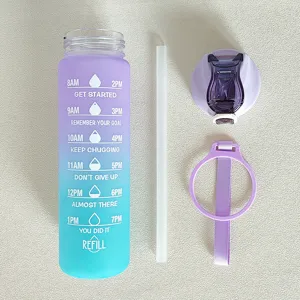 Botella de agua de plástico degradado 750ml botella deportiva con pajita y correa para fitness