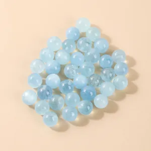 Perlas redondas de aguamarina natural azul claro para proyectos de creación de joyas DIY.