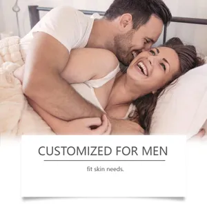 Photo de style de vie d'un couple souriant pour une crème nourrissante pour hommes
