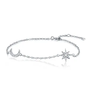 Elegantes S925 Sterlingsilber-Armband mit funkelnden Moissanit-Stern- und Mondanhängern.