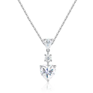 Κομψό κολιέ από ασήμι 925 με μενταγιόν moissanite σε σχήμα καρδιάς και ασημένια αλυσίδα