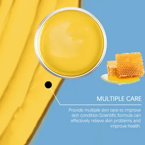Crème hydratante nourrissante pour le visage et le corps avec propolis pour une peau lisse.