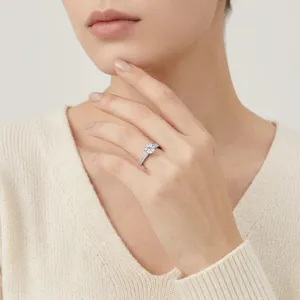 Πολυτελές δαχτυλίδι Moissanite 1 καρατίου από ασήμι 925 με έξι δόντια σε μοντέλο