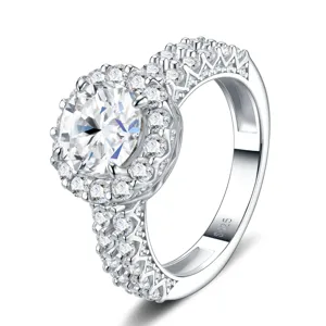 Bague de fiançailles halo avec anneau en argent sterling et pierre moissanite scintillante