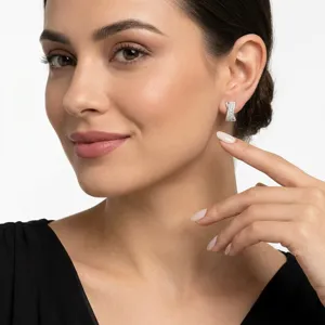 Eleganti orecchini a lobo in argento 925 e moissanite a forma di X per donna