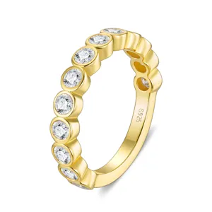Κομψό δαχτυλίδι Moissanite S925 από ασήμι με χρυσή επίστρωση και λαμπερό σχέδιο