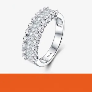 Anillo de Moissanita Cuadrada de Plata de Ley S925 de Lujo para Mujer Alianza de Boda Geométrica con Engaste Pavé Certificado GRA Regalo