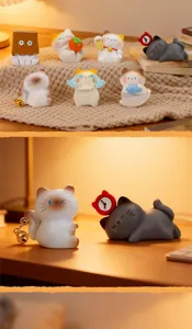 Detailaufnahme der süßen Katzenfiguren aus der 'Meow is Coming' Blindbox-Kollektion