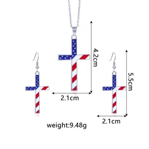 Amerikaanse vlag kruisvormige ketting en oorbellen set met afmetingen en gewicht