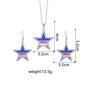Gedetailleerde weergave van US vlag ster sieradenset met strass en afmetingen.