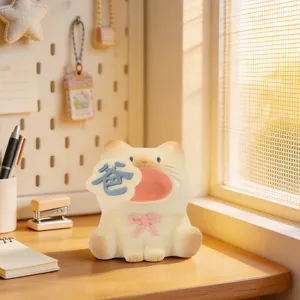 Cute resin cat figurine from 'I Love My Family' blind box series holding a 'Dad' sign.