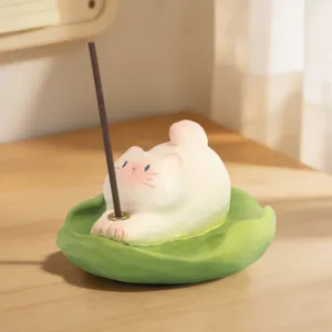 Porte-encens figurine chat blanc sur socle feuille verte pour décoration d'intérieur zen