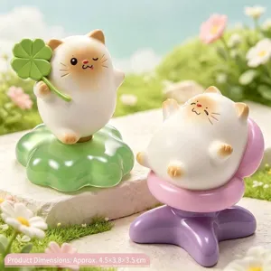 Ornement de Figurine Rotative de Boîte Mystère de Chat de Dessin Animé de Résine Miniature Décorative pour Maison Bureau
