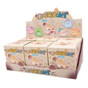 Lot de boîtes mystères d'animaux mignons Crystal Spirit dans un présentoir carton