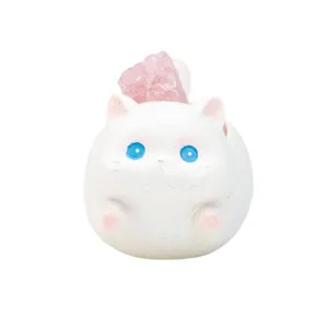 Simpatica statuetta di gatto bianco tondo con quarzo rosa per casa o ufficio