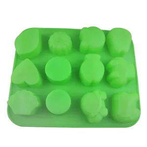 Stampo in silicone verde a 12 cavità per torte, gelatine e cioccolatini DIY