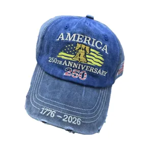 Détail de la broderie du 250e anniversaire de l'Amérique sur casquette en jean