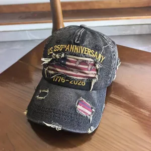 Zerrissene schwarze Denim-Baseballkappe mit US-Jubiläumsbestickung