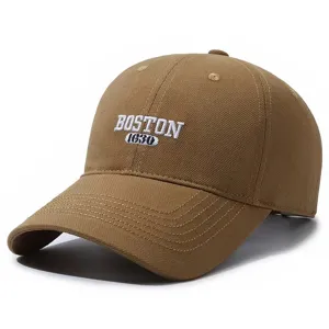 Berretto da baseball in cotone kaki con ricamo bianco Boston 1630 e design a corona profonda