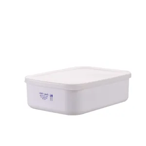 Contenitore per alimenti rettangolare in plastica bianca con coperchio per uso domestico.