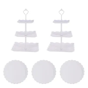 Ensemble de support à gâteau carré blanc à 3 niveaux avec assiettes rondes pour mariage.