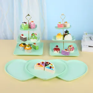 Présentoirs à gâteaux vert menthe à 3 étages et plateaux à dessert en forme de cœur