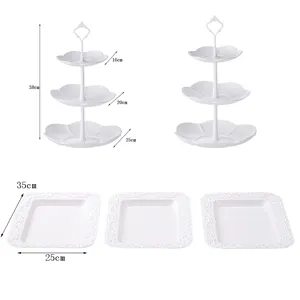 Soporte blanco para tartas de 3 niveles y platos de postre cuadrados para bodas y fiestas.