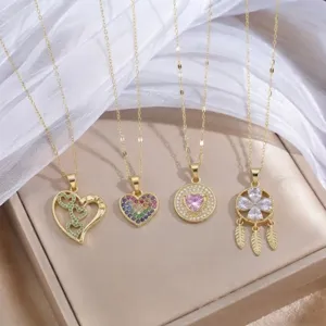 Moderna Collana con Ciondolo in Acciaio al Titanio e Zirconia per Donna Cuore Quadrifoglio Luna Catena della Clavicola Gioielli Placcati Oro Argento Regalo