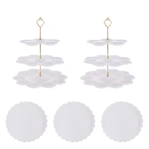 Support à gâteaux à 3 niveaux et ensemble d'assiettes pour fêtes et mariages.