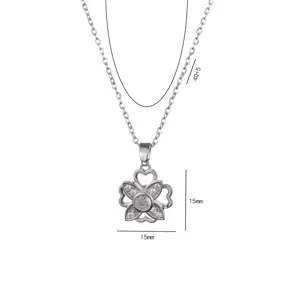 Nahaufnahme der silbernen Sonnenblumen-Halskette mit Größen- und Gewichtsangaben.
