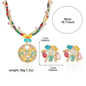 Parure de bijoux en zircone colorée avec détails de taille collier et boucles