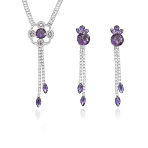 Parure de bijoux élégante collier fleur et boucles d'oreilles en zircone violette