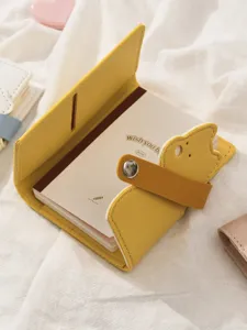 Gele PU lederen dagboek met schattige dierensluiting, draagbaar notitieboek voor dagelijkse planning.